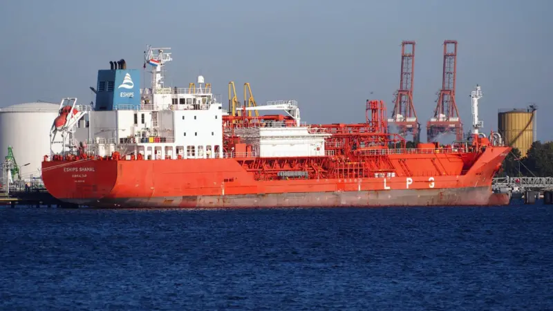 EShips is waiting for signals of clarity from the IMO before investing in sulphur cap compliance measures