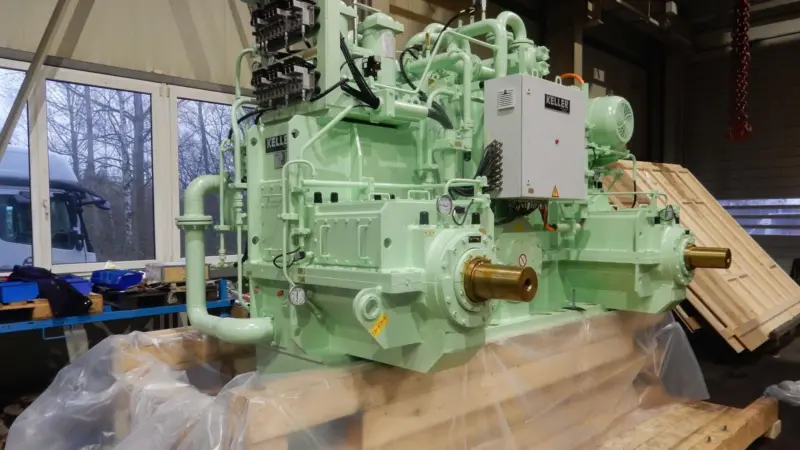 Keller’s basic concept consists of a gearbox driven by two diesel engines of 2,130 kW each and one output shaft