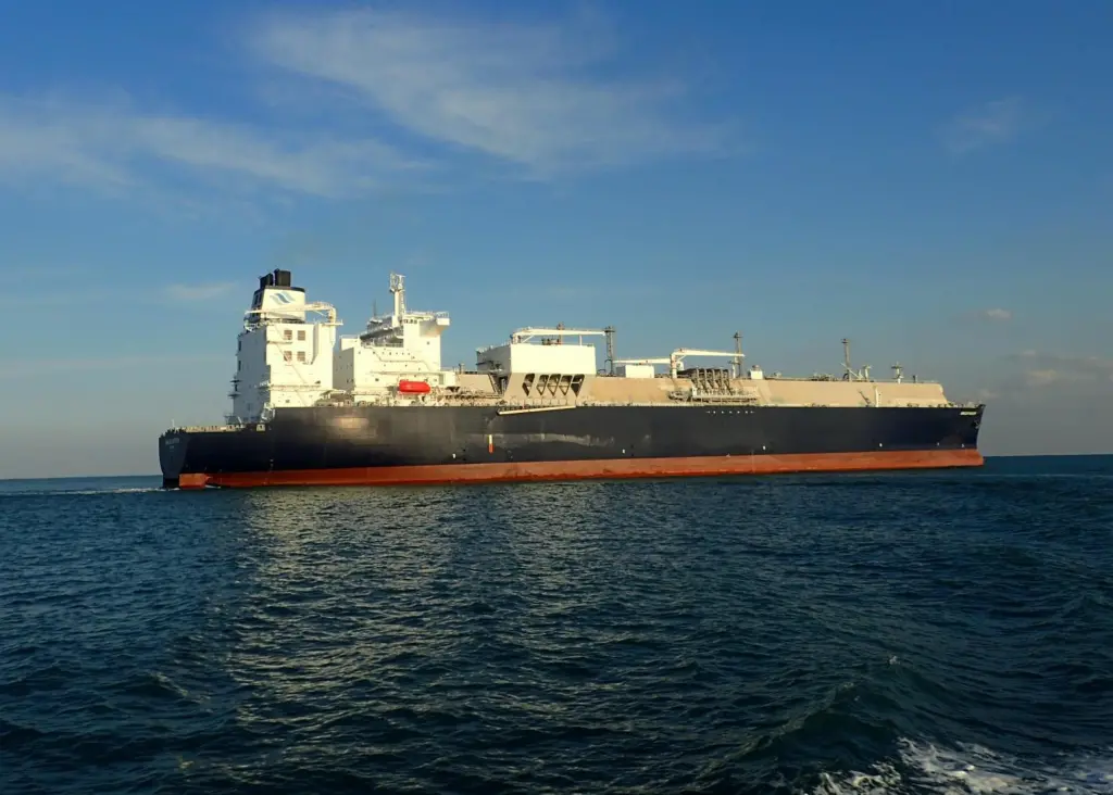 A ninth gas carrier for GasLog will be built with two 5X72DF main engines, pushing WinGD's orders for the X-DF series to 100.