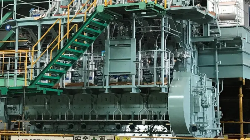 J-ENG 6UEC45LSE-C1 engine