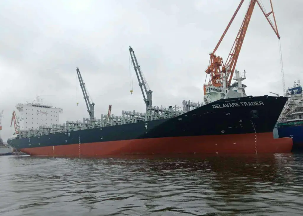 Lomar Shipping’s beamy new Chinese-built boxships of 2,782 teu capacity offer a high reefer intake.(pic courtesy of Libra Group).