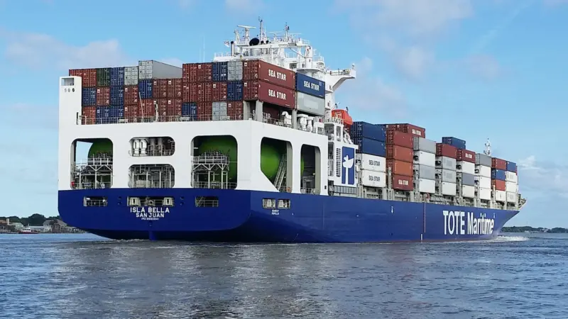 The 'Isla Bella', launched in October 2015, is powered by the world's fiurst dual-fuel LNG two-stroke engine (credit: MAN Energy Solutions/Tote