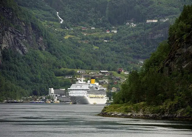 A cruise ship berths in the UNESCO World Heritage Geirangerfjord (credit: Norwegian Maritime Administration)