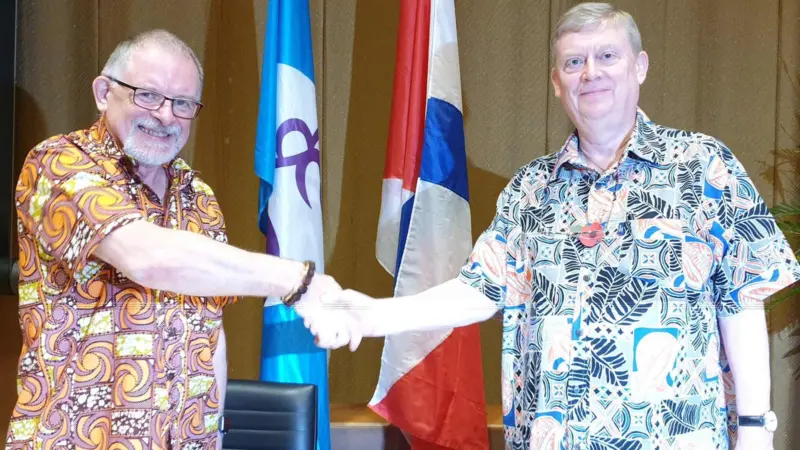 Parties to a planned ship research pact: University of the South Pacific’s deputy vice-chancellor Derrick Armstrong (left) and CNCo’s general manager, sustainable development, Simon Bennett (credit: CNCo)