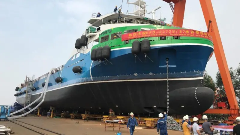 ‘Lucky Eyre’ prior to launching at Nansha, Guangzhou (courtesy of Sea Transport Solutions)