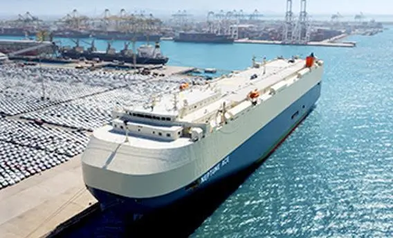 MOL installed the majority of its car carrier fleet with Inmarsat’s high-speed broadband Fleet Xpress solution in 2016