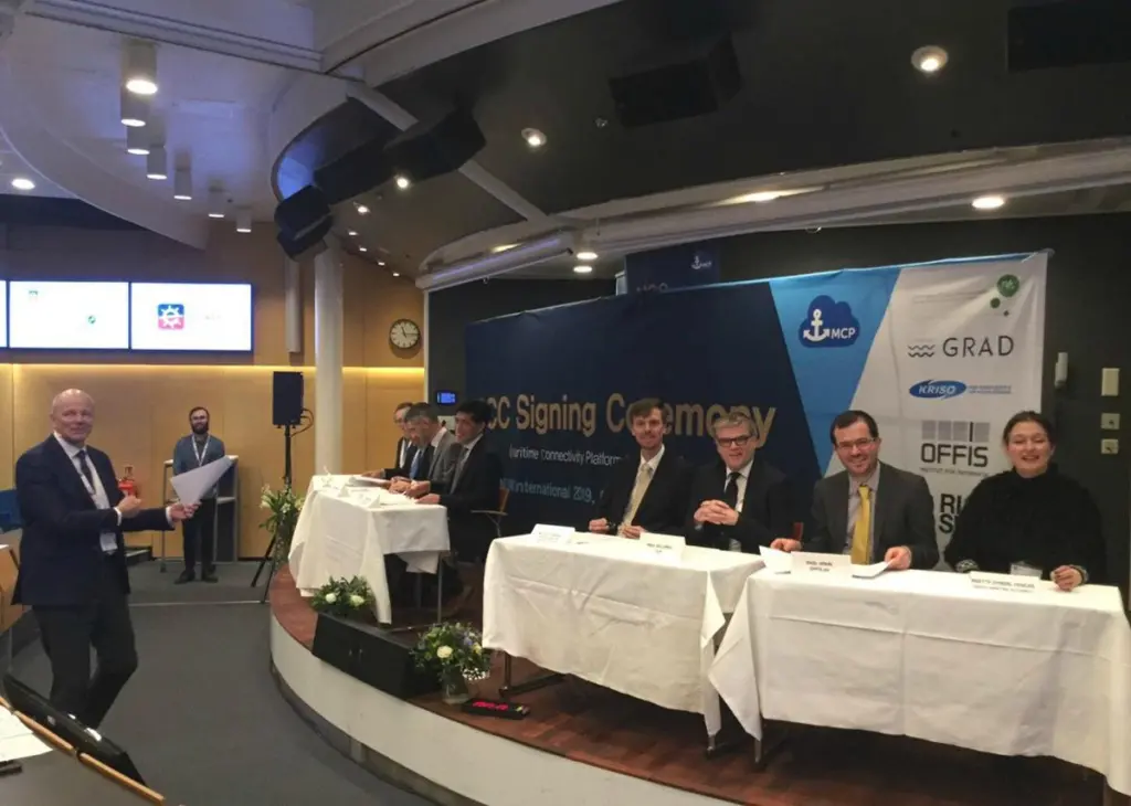 The signing ceremony to establish the Maritime Connectivity Platform Consortium Photo: MCC