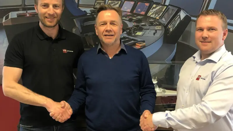 Shaking on it: Dagfinn Eliassen, Market and R&D Manager of NFT, Geir Johan Bakke, CEO of Havyard Group and Oddleif Wigdahl, CEO of NFT. (Credit: Havyard Group).