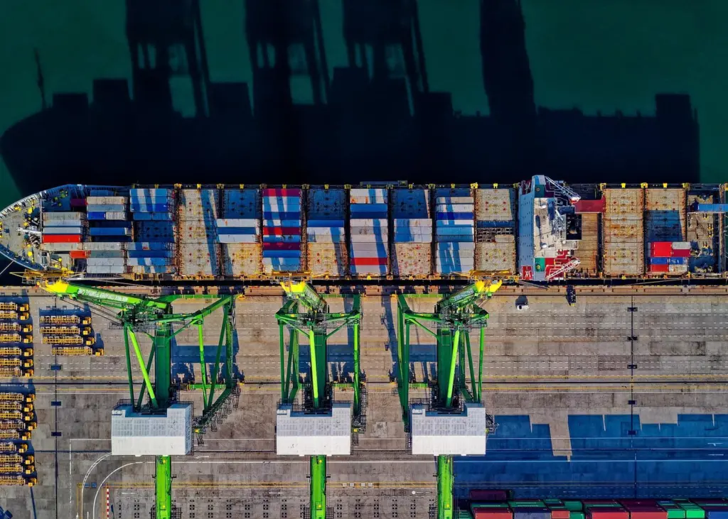 Parker Kittiwake’s Compatibility Tester provides shipowners and operators with the ability to regularly test fuels onboard and in just under 20 minutes. (Credit: Tom Fisk/Pexels)
