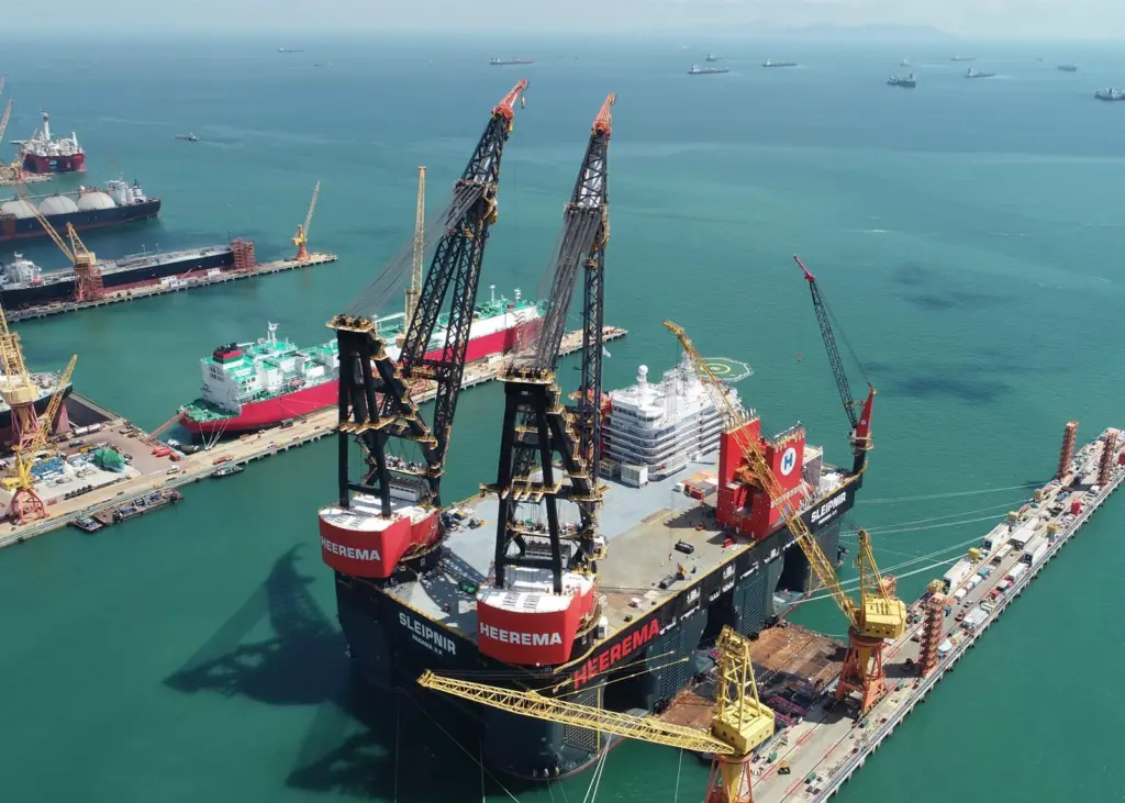 Sleipnir, the world’s largest and strongest semi-submersible crane vessel built by Sembcorp Marine.