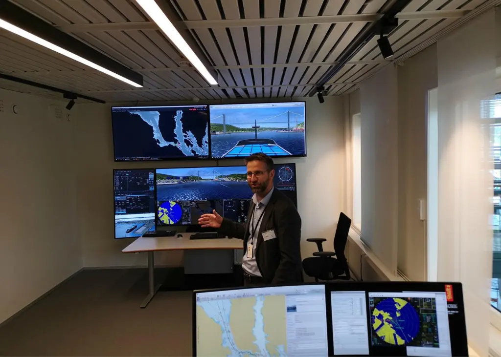 The virtual bridge can be used to support as many as 6 vessels with only a single operator.