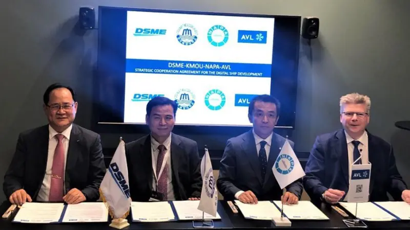 Odin Kwon, Daewoo Shipbuilding & Marine Engineering, Deog Hee Doh, Korea Maritime and Ocean University, Naoki Mizutani, NAPA and Marko Dekena, AVL LIST signing the co-operation agreement at Nor-Shipping 2019 exhibition in Oslo