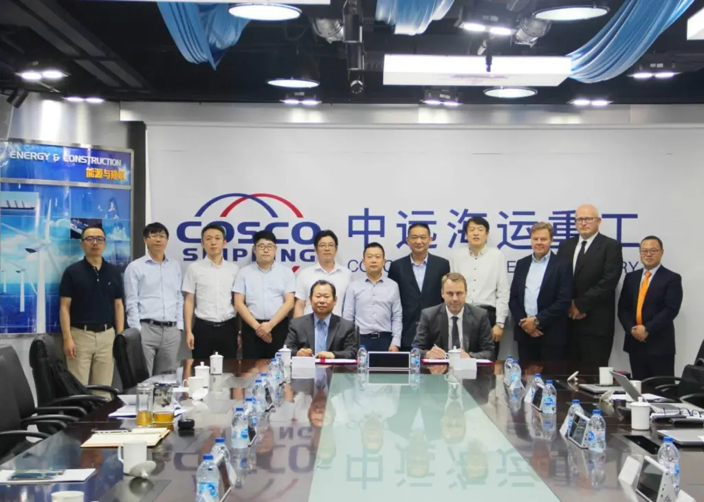 The signing ceremony was attended by senior management from Wärtsilä and COSCO Shipping Heavy Industry. (Picture copyright: CHI)
