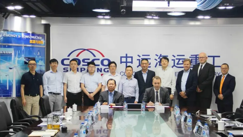 The signing ceremony was attended by senior management from Wärtsilä and COSCO Shipping Heavy Industry. (Picture copyright: CHI)