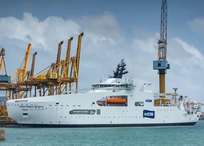 At 113.1 meters in length, 21.5 meters in breadth and 8.8 meters in depth, KDDI Cable Infinity is the largest vessel constructed by Colombo Dockyard to-date.