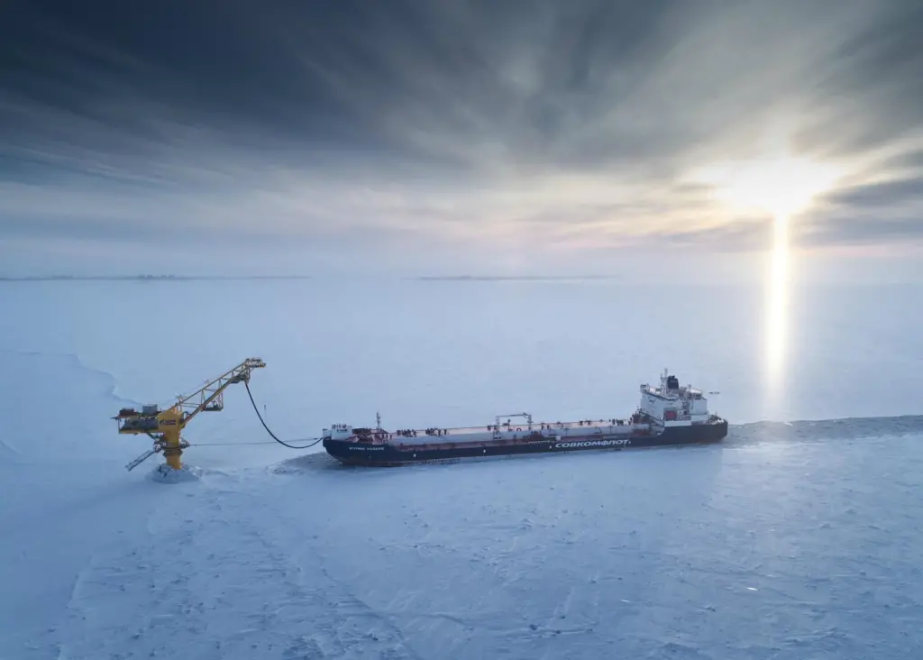 Arctic shuttle tanker Shturman Albanov Photo: ABB