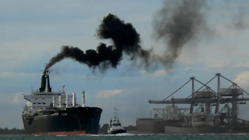 The shipping sector is focused on ways to reduce GHG emissions Photo: wikimedia