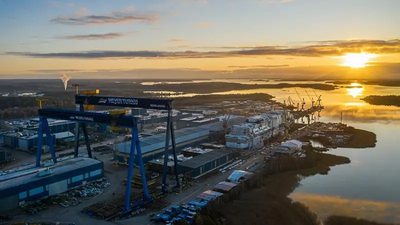 Meyer Turku is lowering output plans to one large cruise ship per year as part of measures to secure "a sustainable future for Finnish cruise ship building", ceo Jan Meyer said.
