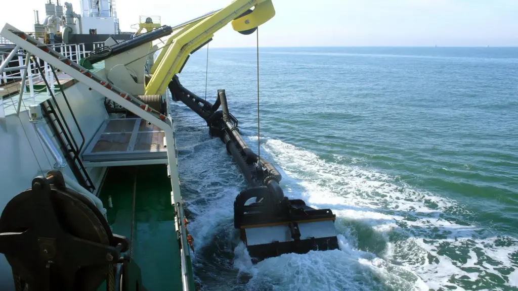 Damen will deliver a complete component package for Korea’s first large combined oil recovery and dredging vessel. (Image courtesy of Damen Shipyards Group)