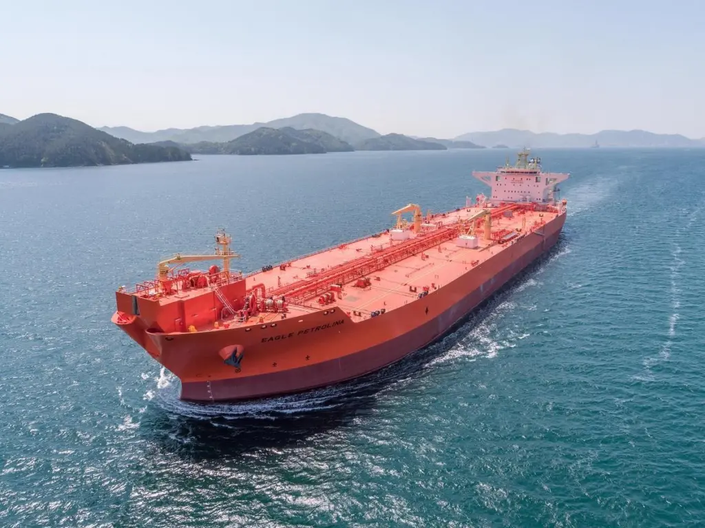 Eagle Petrolina was delivered to AET at Samsung Heavy Industries on 22 May.