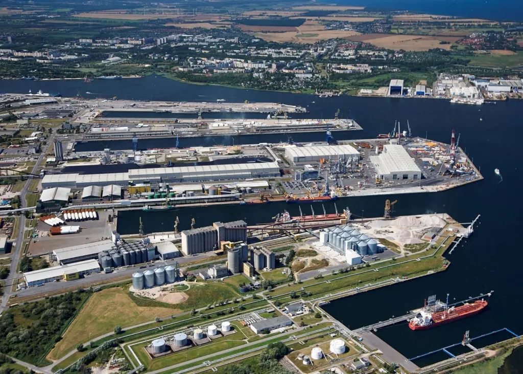 Rostock – plenty of room for planned new hydrogen facility. (Photo: Rostock Port –Nordlicht)