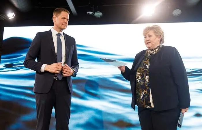 Harald Solberg, ceo of the Norwegian Shipowners' Association, (pictured with Norway's prime minister Erna Solberg), noted NSA members will only order vessels with zero-emissions technology after 2030.