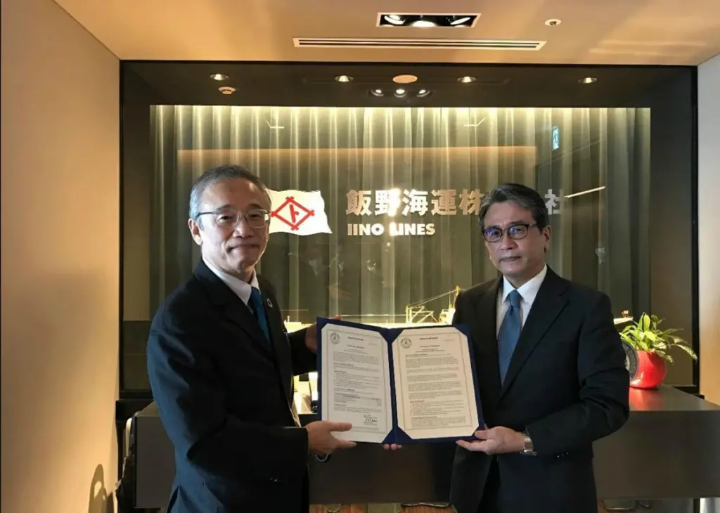 (l-r) Hirofumi Takano and Akihiko Okada
