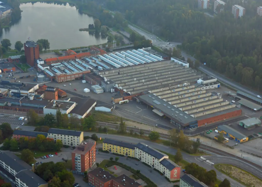 Scania is to invest EUR115.5 million in a battery research and assembly hub near its Södertälje assembly plant (credit: Wikimedia/CCA Johan Fredriksson)