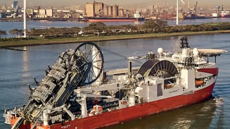 Reel-lay vessel Seven Vega has the flexibility to work at any depths up to 3,000m (credit: Subsea 7).