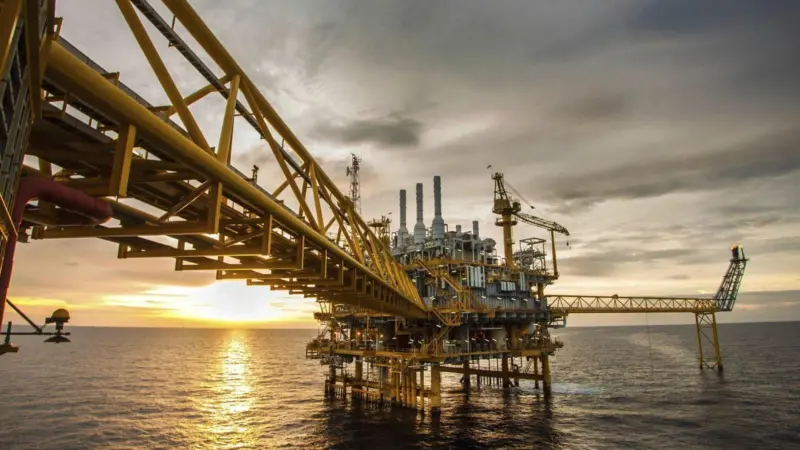 The addition of NOA60HS to the NORSOK M-501 approved product range marks a significant development for offshore vessels and installations, such as FSOs, FSRUs and FPSOs Photo: Nippon Paint Marine