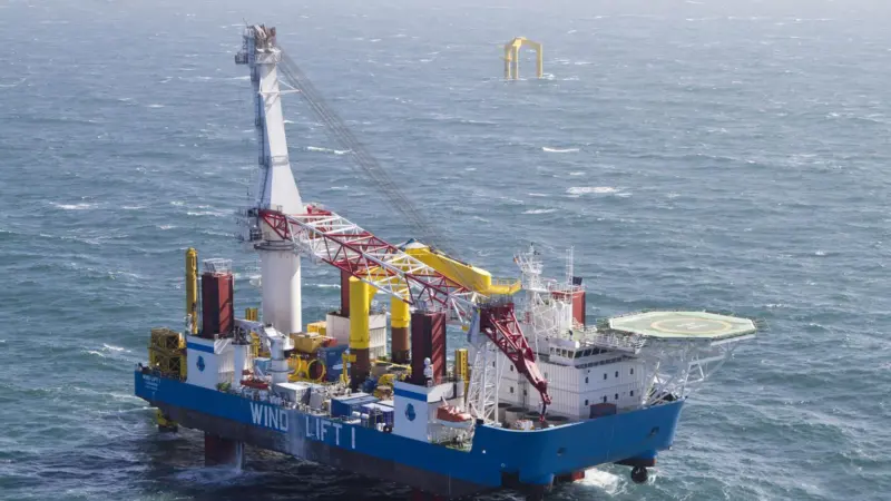 SAL Renewables is being established with Wind Lift I (pictured), a DP jack-up crane vessel, as well as access to SAL Heavy Lift's DP2 heavy lift ship Blue Giant