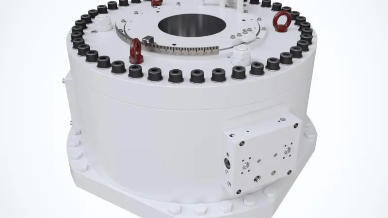 COMMANDER Rotary Vane steering system Photo: DMC