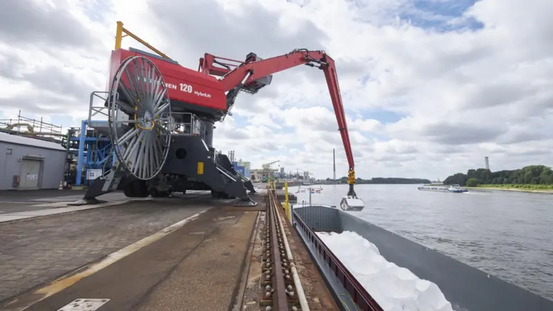 Salt transport points up potential for Rhine H2 ship propulsion.