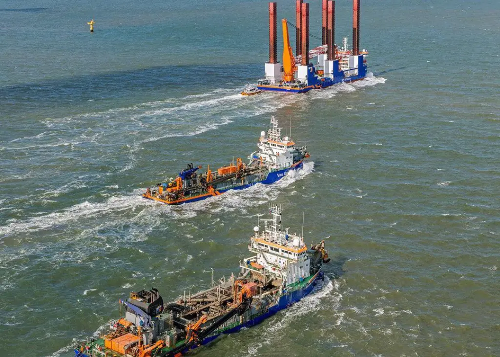 ABB Turbocharging will provide maintenance support and optimisation across Van Oord’s dredger fleet (copyright Van Oord)