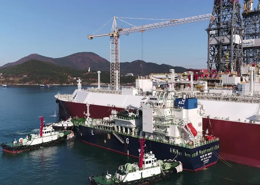 KOGAS announced that SM JEJU LNG 2 (pictured) would begin STS bunkering of LNG later in 2021. (credit: Korea Gas Corporation)