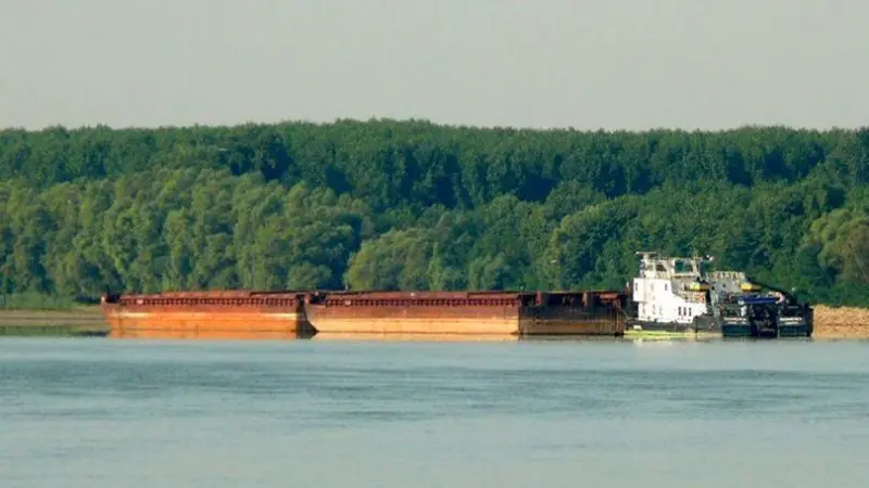 UDP employs various classes of pushboats along the Danube (credit: UDP)