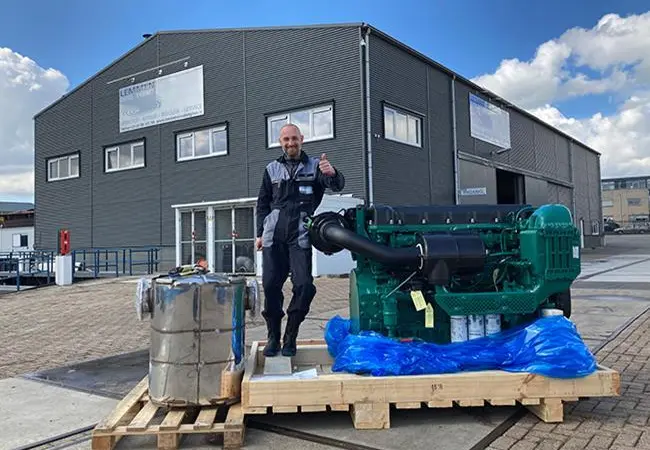 Volvo Penta D13 MH IMOIII/EU Stage V marine engine arriving at Lemmen Diesel Engines Photo: Volvo Penta