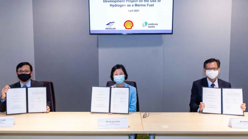 Shell, Sembmarine and Singaporean shipowner Penguin International agreed to conduct Singapore's first hydrogen PEM FC project.