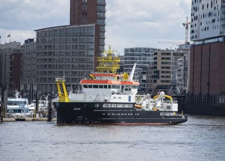 The impressive multi-purpose LNG newbuild Atair goes into action for Hamburg’s BSH..
