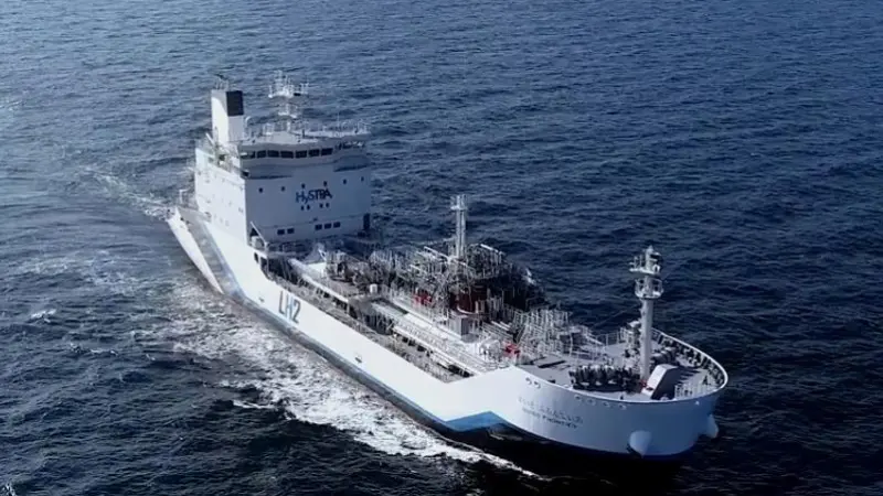 KHI gained expertise in the requirements of liquefied hydrogen during the construction of the world's first liquefied hydrogen carrier, Suiso Frontier (credit: KHI)