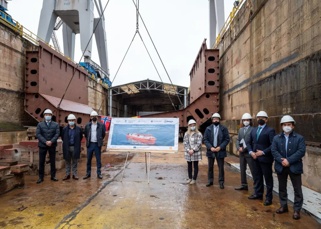 The keel laying ceremony for the new 5,000cbm LNG bunker vessel was held at Astilleros Armon Gijon shipyard in mid March. (credit: Enagas)
