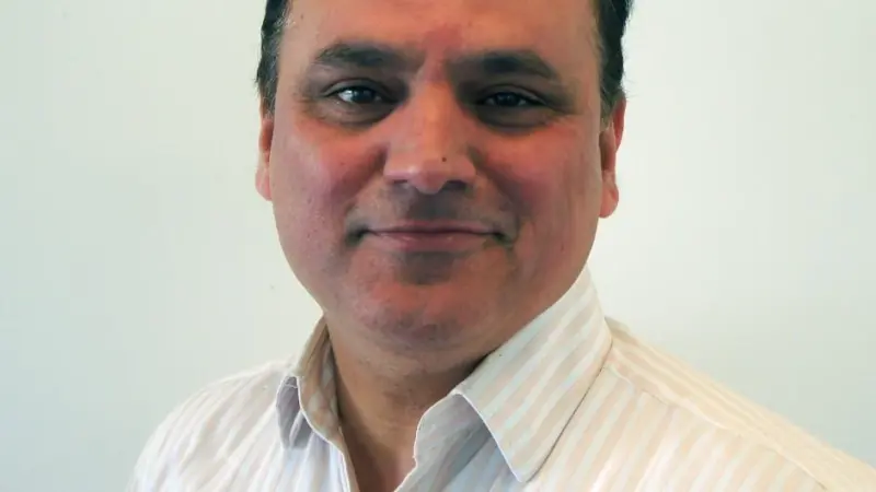00_200092_Naeem-Javaid