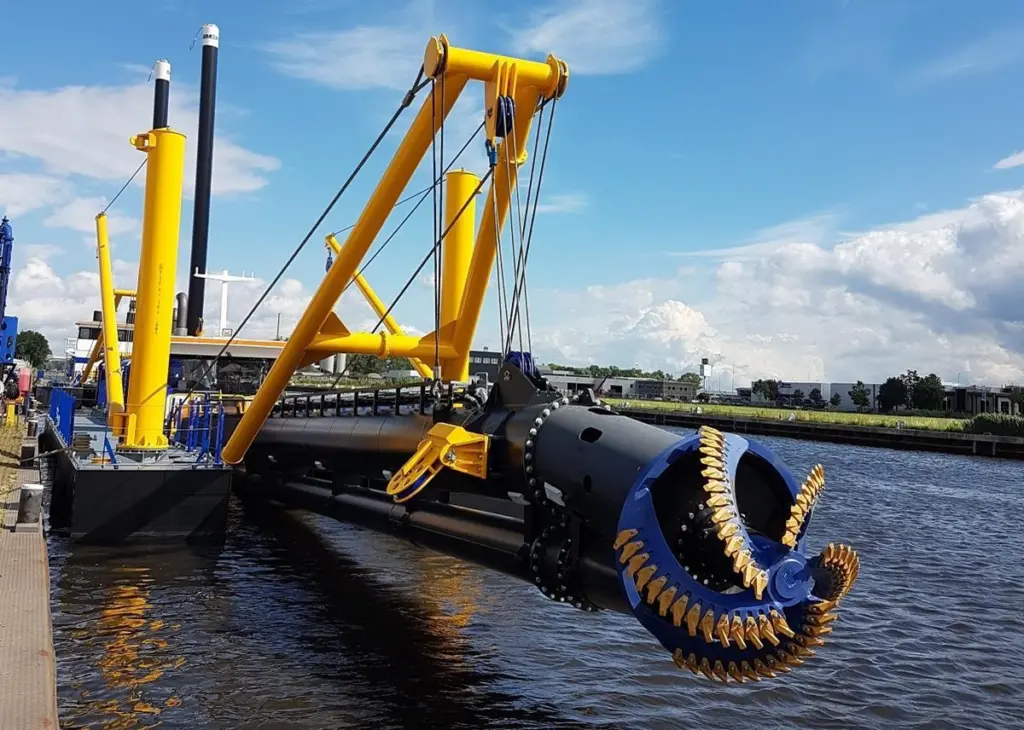 The CSD 500 dredger will be shipped fully dismantled to Paraguay shortly. (credit: Damen Shipyards Group)