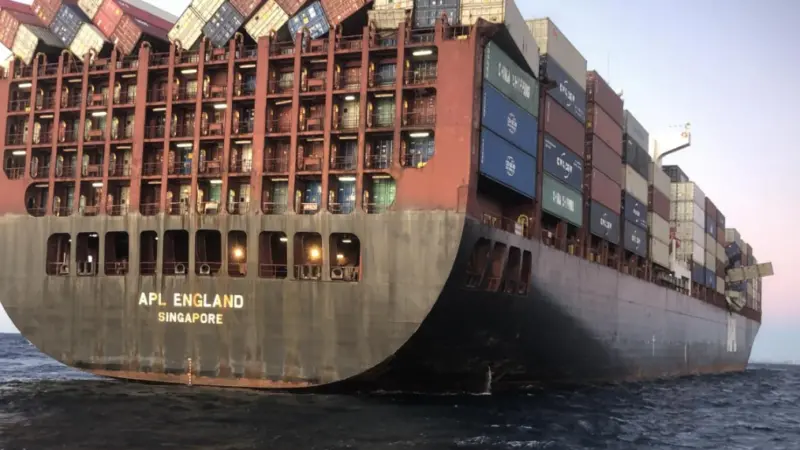 The new project builds on the Lashing@Sea project, which found that safety rules needed to address the interaction between adjacent container rows and dynamic loads by hull flexibility.