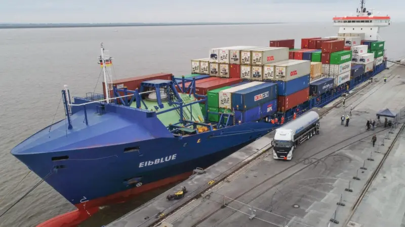 Dr. Lauber spoke to The Motorship on the sidelines of the bunkering of ElbBLUE with 20 tonnes of synthetic natural gas.
