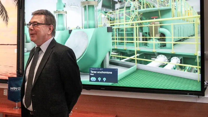 A new low-speed engine training centre at MUS features a WinGD engine room simulator.