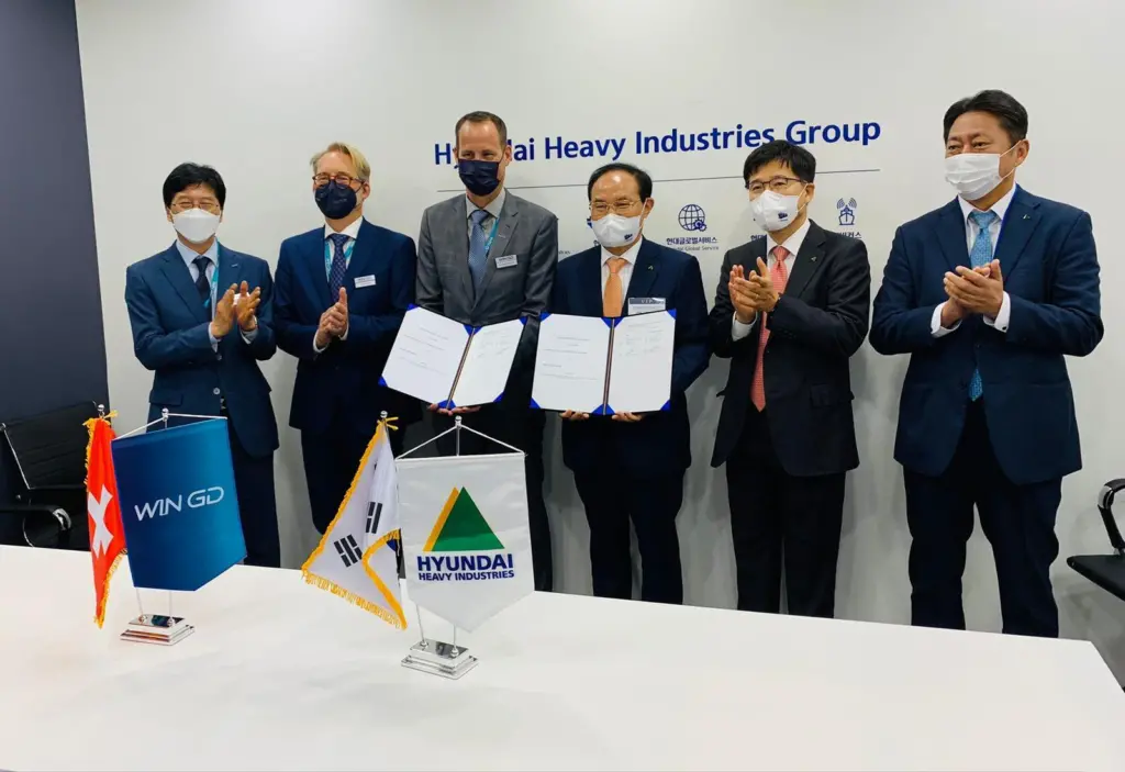Signing ceremony hosted by HHI-EMD President & Chief Operating Officer Kwang-hean An and joined by WinGD’s Executive Vice President, R&D Dominik Schneiter and Executive Director Sales, Volkmar Galke