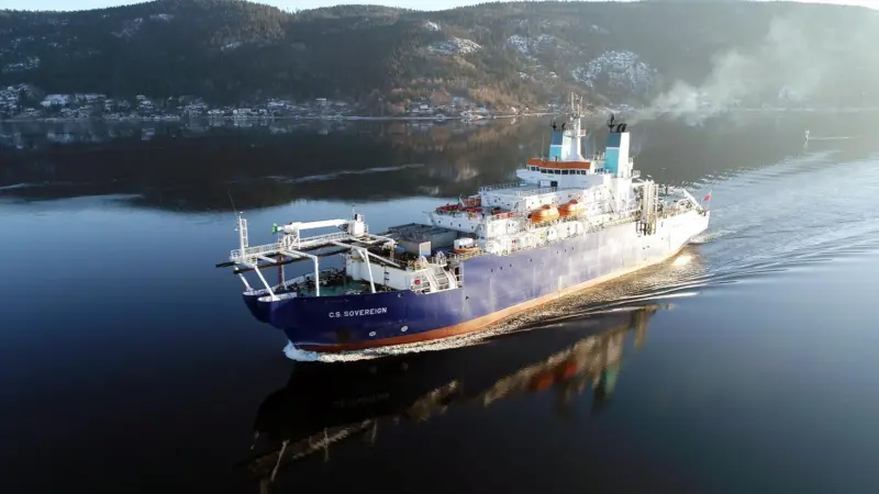 Royston has completed the overhaul of two diesel power plants on-board CS Sovereign