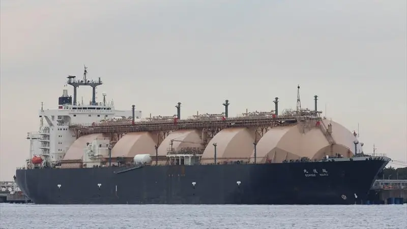 At the end of 2020, 68 steam turbine powered LNG carriers built before 2001 were still in operation.