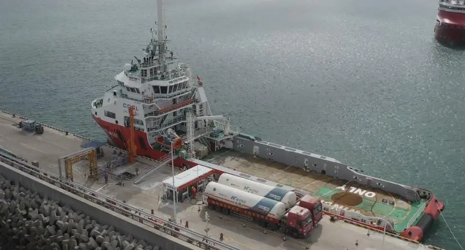 China National Offshore Oil Company (CNOOC) began commercial LNG bunkering operations at Macun port in Hainan on 20 November.